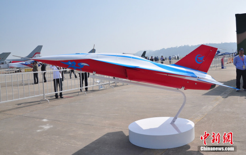 �к����I(y��)չ�����{(l��n)���o(w��)�˙C(j��)��ꐺ��塡�z 