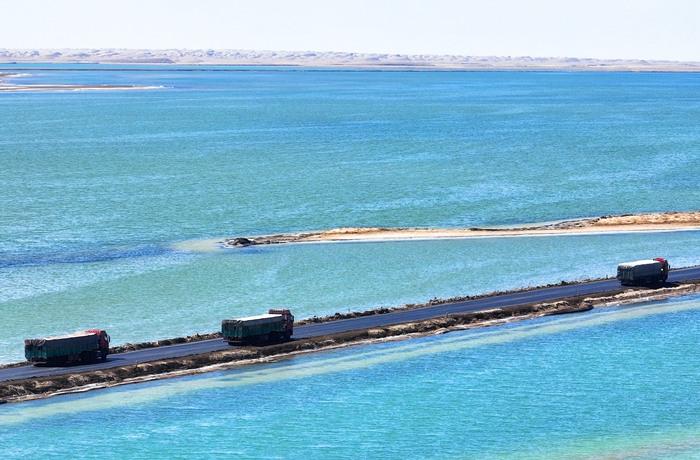 青海最美水上公路