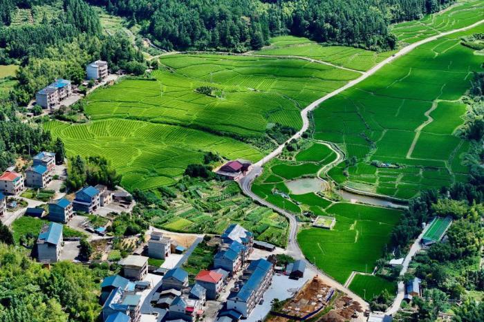 福建三明山清水秀風光美