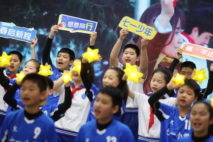 校園模式開啟 多地中小學生迎來新學期