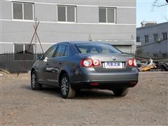 汽車之家 一汽-大眾 速騰 1.6l手動天窗版