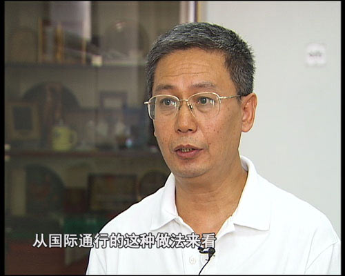 �D4������������W���������x�ڿ϶�ͨ�^ُ�I�W�^����У�ĺ����Ե�ͬ�r����������Ŭ�����ƽ����YԴ��ƽ�����r��