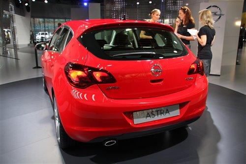 ���a+�M�� ���m�˸�܇չ�����A��܇�R�� ��܇֮��