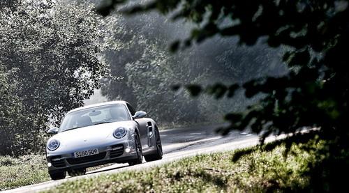 �C�����|(zh��)������ԇ�{���r���¿�911 Turbo