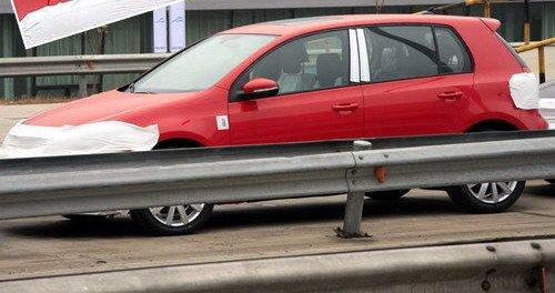 配17寸輪轂 新高爾夫1.4T運(yùn)動(dòng)版曝光 汽車之家 配17寸輪轂 新高爾夫1.4T運(yùn)動(dòng)版曝光 汽車之家