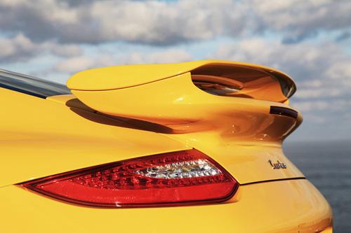 �ٶ�ˇ�g ����ԇ�{�¿�r��911 Turbo