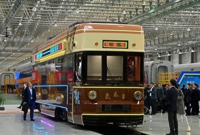 中國(guó)首列氫能文旅列車“氫春號(hào)”在長(zhǎng)春下線